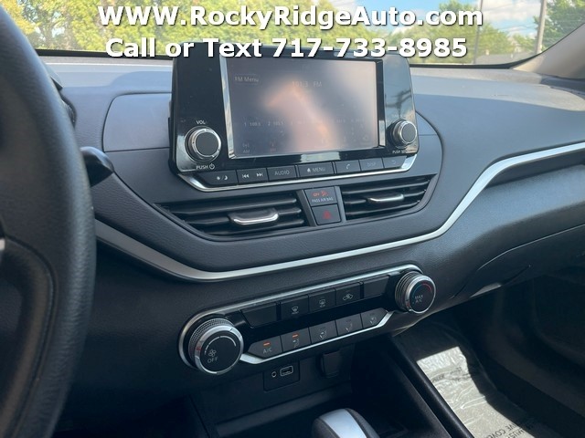 2022 Nissan Altima S photo 12