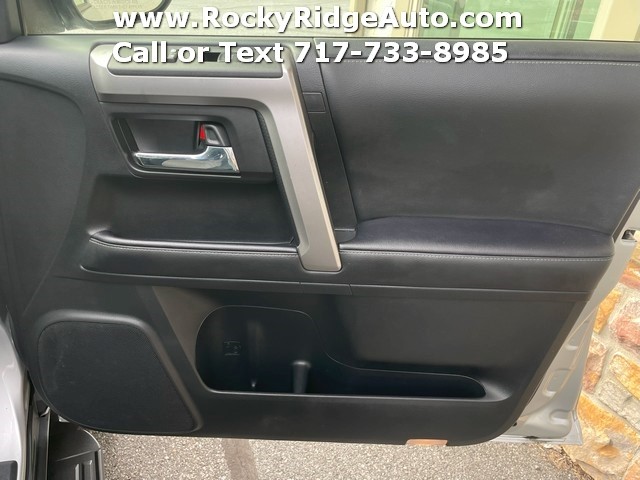 2024 Toyota 4Runner SR5 photo 32