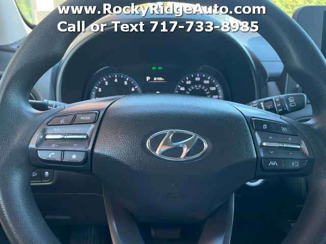 2022 Hyundai Kona SEL photo 10