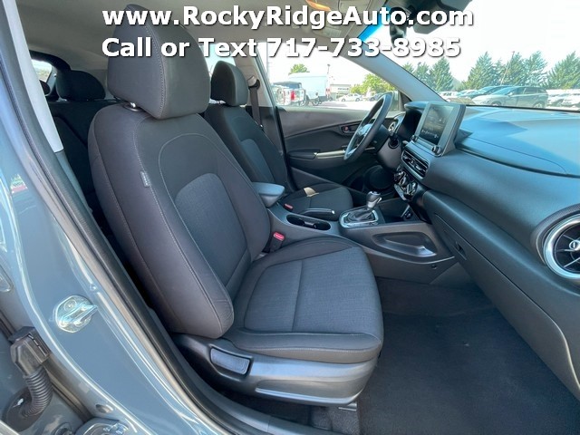 2022 Hyundai Kona SEL photo 25