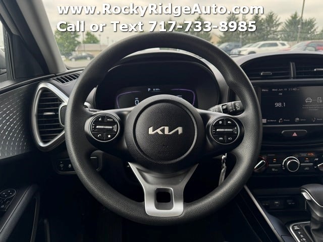 2025 Kia Soul LX - Photo 11